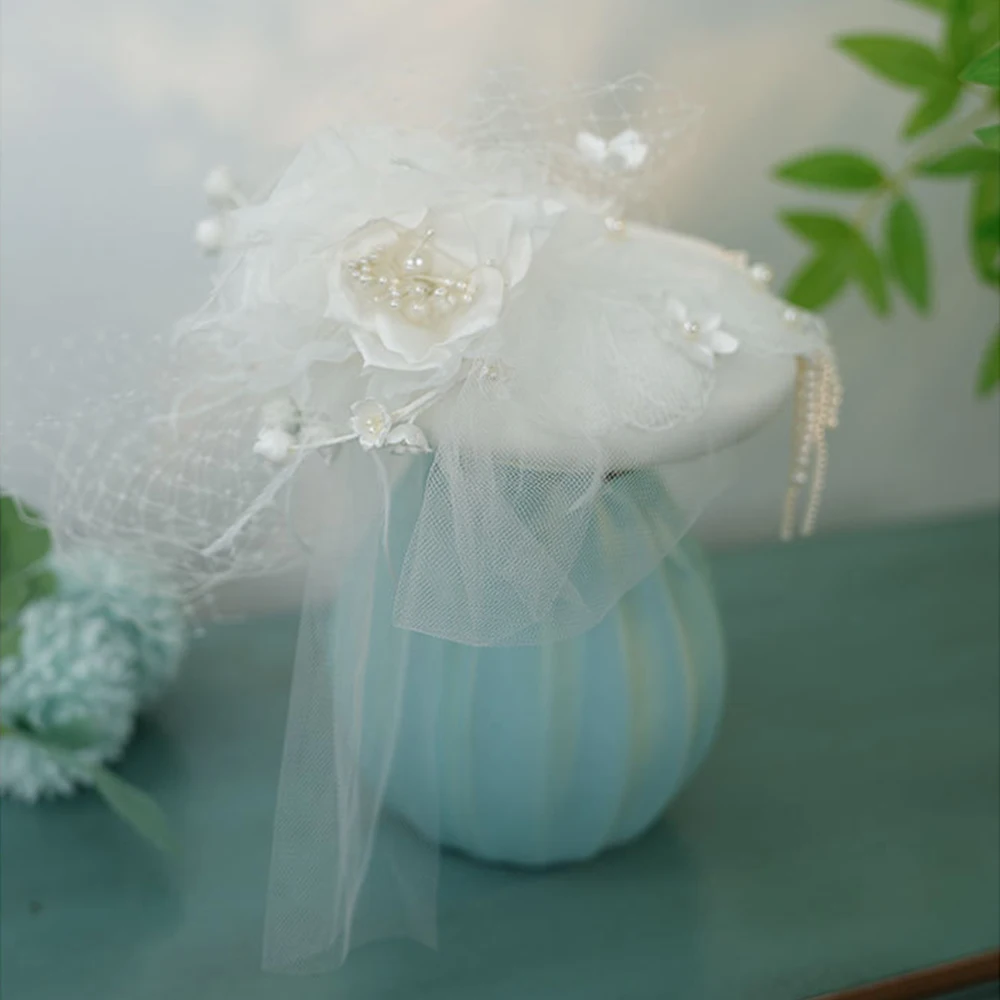 

White Bridal Fascinator Hat with Veil Lace Flower Beads Feather Sequin for Women Church Cocktail Tea Party Wedding Dress Hats