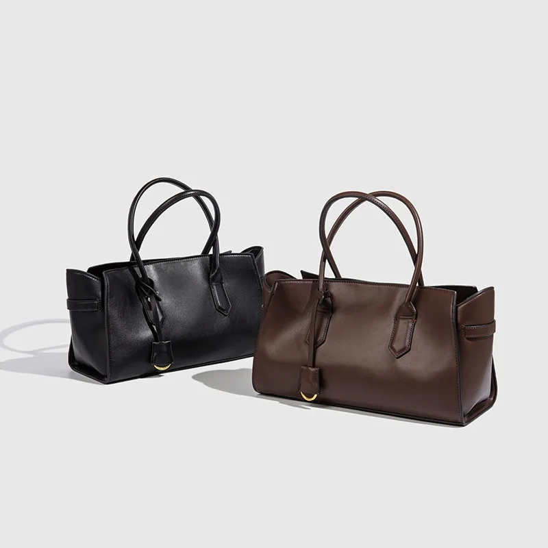 

Winter 2026 Fashion Detachable Zipper Inner Bag Handheld Shopping Bag Elegant High-Quality Texture New Arrival