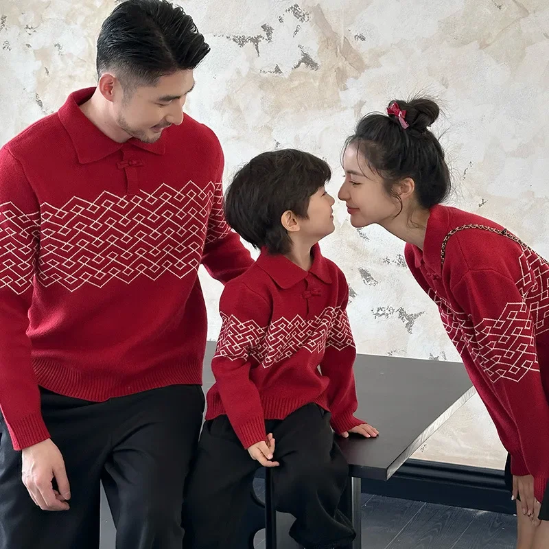 Red Christmas Family Matching Sweater Knitted Winter Warm Jumper for Dad Mom Daughter Son New Year Couple Parent-child Outfit