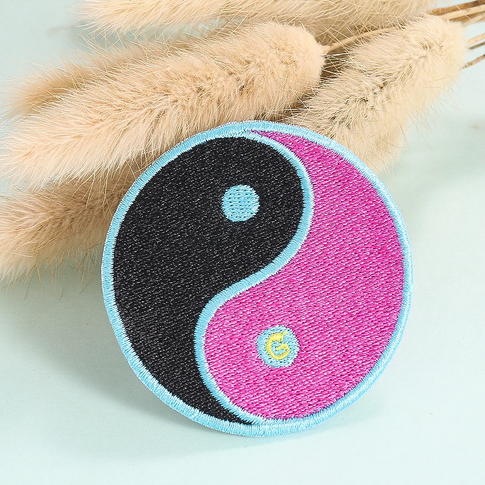 2pcs Tai Chi Embroidery Patch Colorful Yin Yang Bagua Pattern Iron on Patches Bag Decor Clothes Applique Feng Shui Embellishment