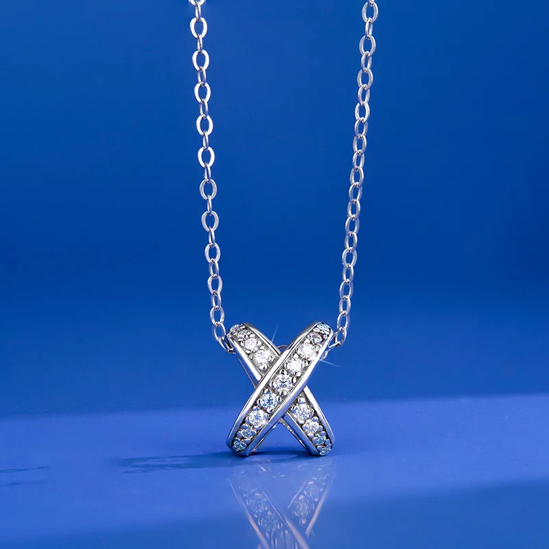 

Fashionable luxury S925X moissanite necklace pendant, suitable for daily wear, multifunctional jewelry - couple gift