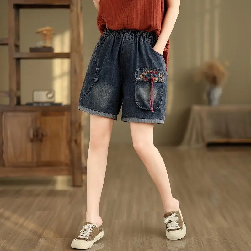 Retro Ethnic Style New Chinese Button Up Embroidered Denim Shorts for Women Summer Thin Style Loose Wide Legged Five Minute