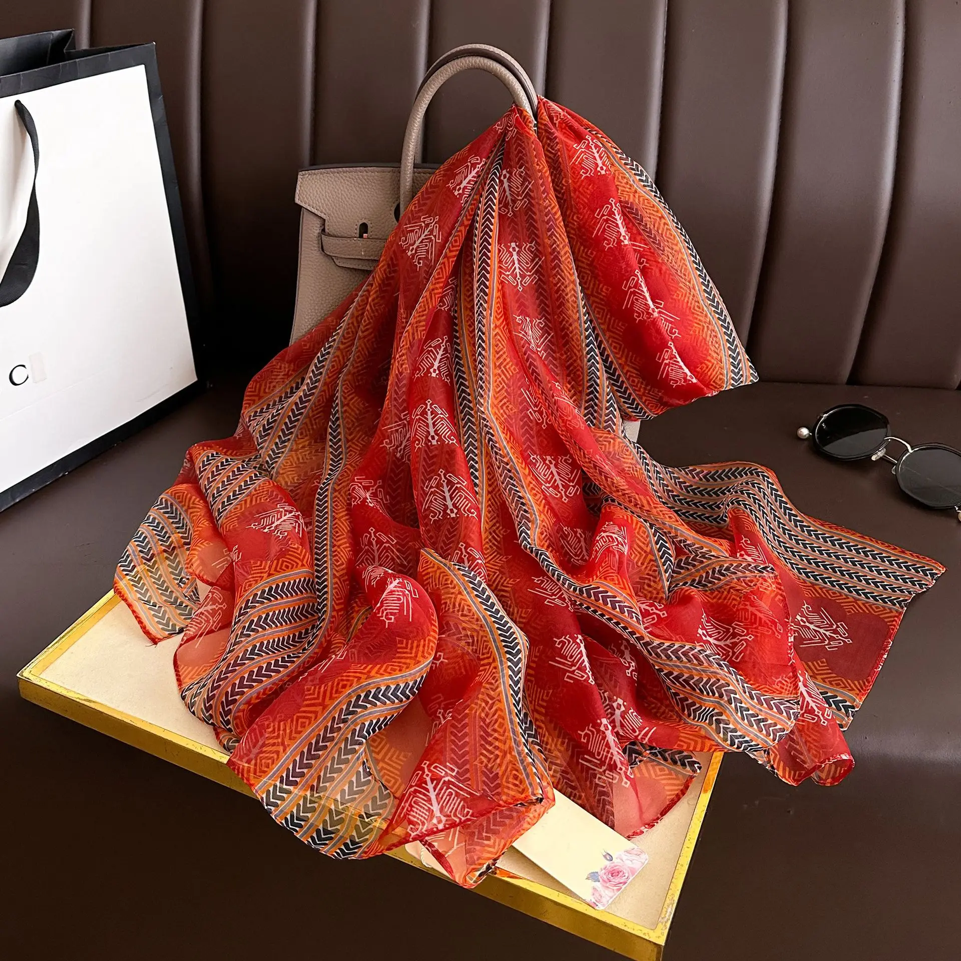 

Summer Scarf Women Outdoor Sunscreen Shawl Soft Bandanna Foulard Female Floral Silk Shawl Lady High Quality Head Hijab Wrap 2024