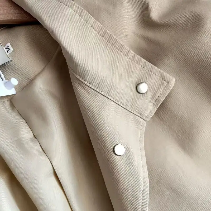 Locker geschnittene Jacke, Oversize, schlichtes Hemd, Basic-Trenchcoat für Damen, mit Revers, einreihig, einfarbig, mit Taschen, Mantel, koreanischer Boyfriend-Stil, Neu. – Detail 7