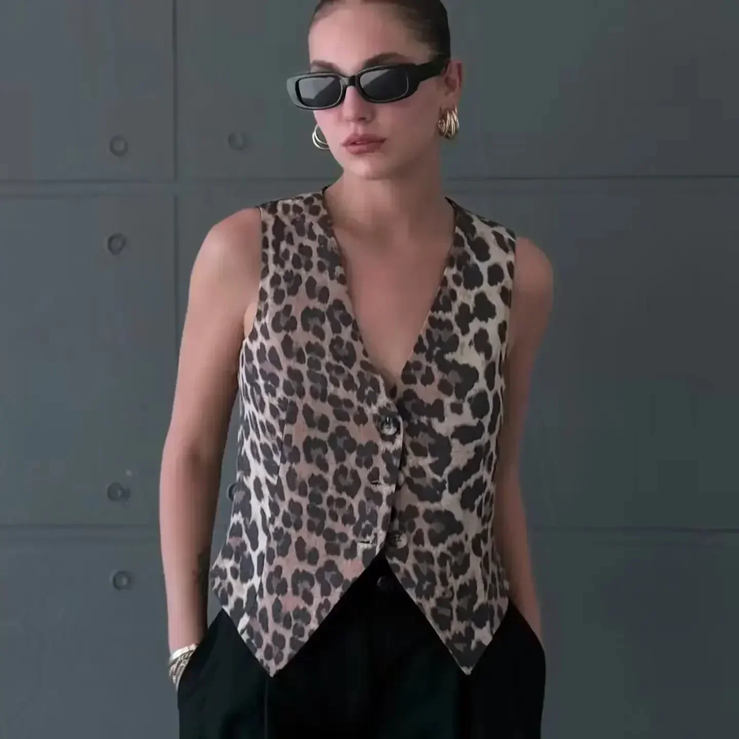 Women's Vest 2024 Fashion Leopard Summer V-Neck Single-breasted Vest Top Ladies Casual Cropped Sleeveless Coat New In Vests