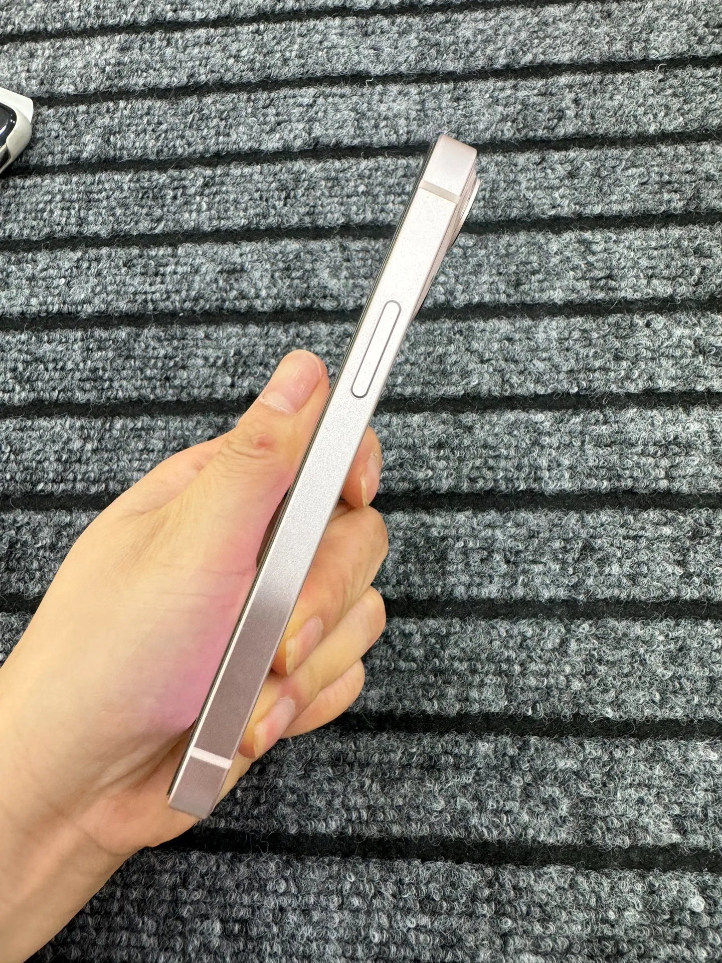 Apple iPhone 13 mini Original Used Unlocked 5G Mobile Phone Face ID 5.4" 128/256GB ROM 12MP Camera Hexa-core IOS NFC Smartphones