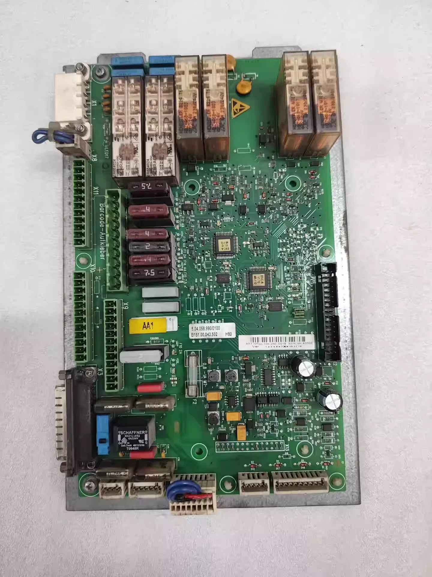 

Защитная плата шкафа управления роботом 00-106-290