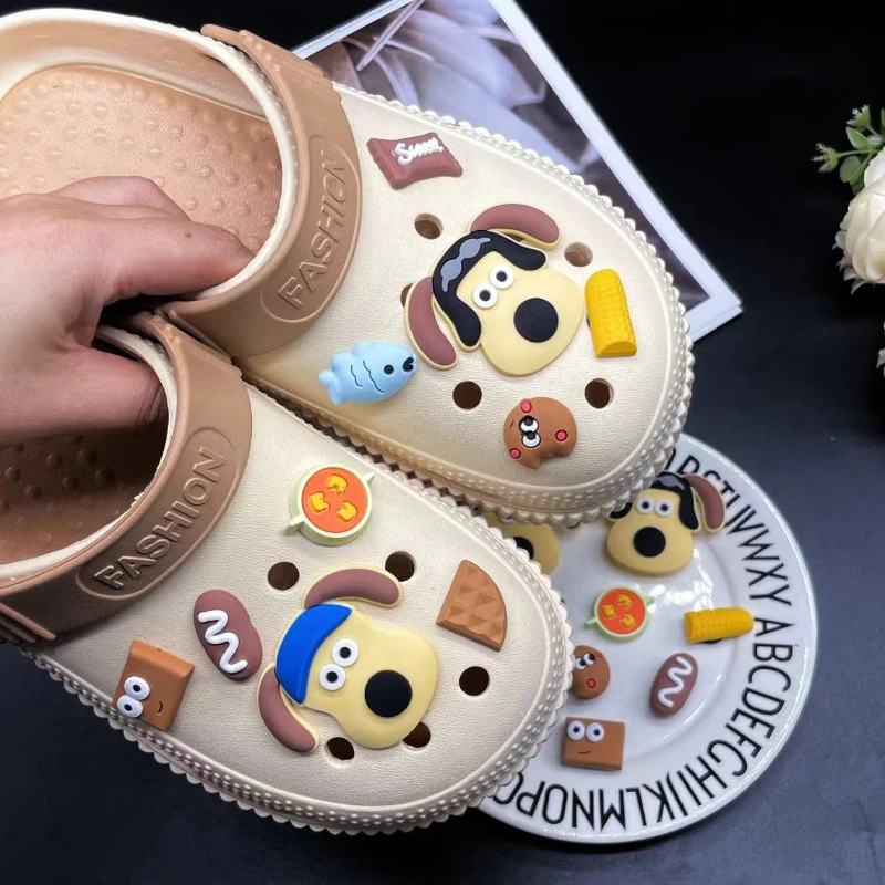 Dijes de zapatos de perro de dibujos animados creativos DIY, zuecos, sandalias, decoraciones de zapatos de jardín, juego de dijes, accesorios, regalos para niños