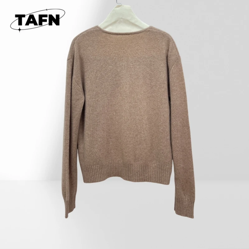 女性用オーバーサイズニットセーター、秋と冬にぴったりの暖かくてスタイリッシュなアイテム、冬に暖かくエレガント、快適な着用感 AI0328