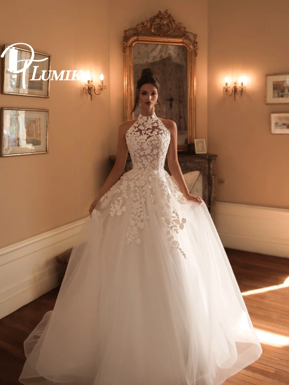 

Elegant High-Neck Sculpted-Flower Wedding Dress 2026 Romantic 3D-Appliqué Bridal Gown Fashion Ball Gown Floor-Length Bridal Dres