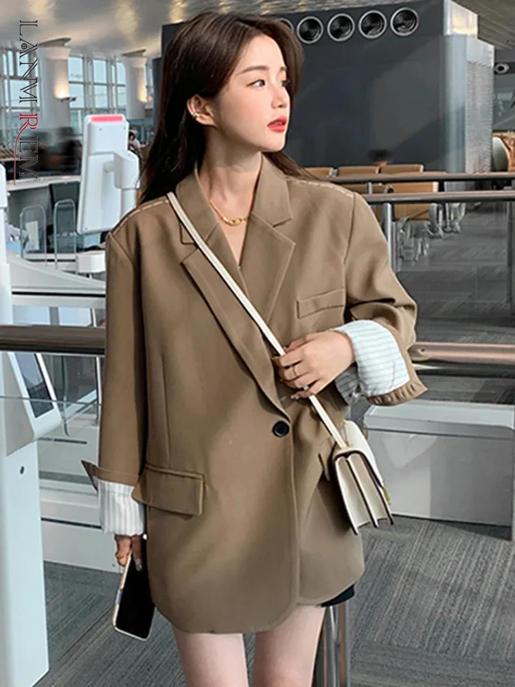 

LANMREM Office Lady Shoulder Stitching Blazer Women Notched Collar Single Button Coat Fashion 2024 Spring New Clothing 2AA4979