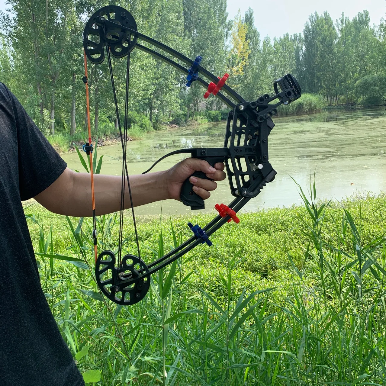 

45lbs Mechanical Pulley Bow Dual-purpose Triangular Compound Bow for Archery and Steel Ball for Both Hands.