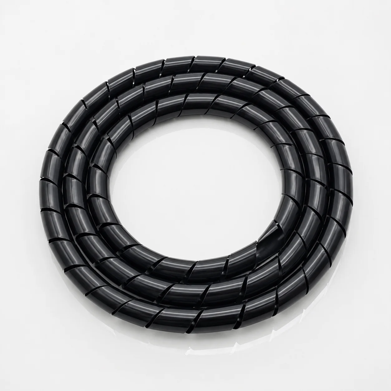 A Package of Black PE Spiral Wound Conduit with an Inner Diameter of 4~30MM, New Energy Vehicle Wiring Harness Splitter Sleeve