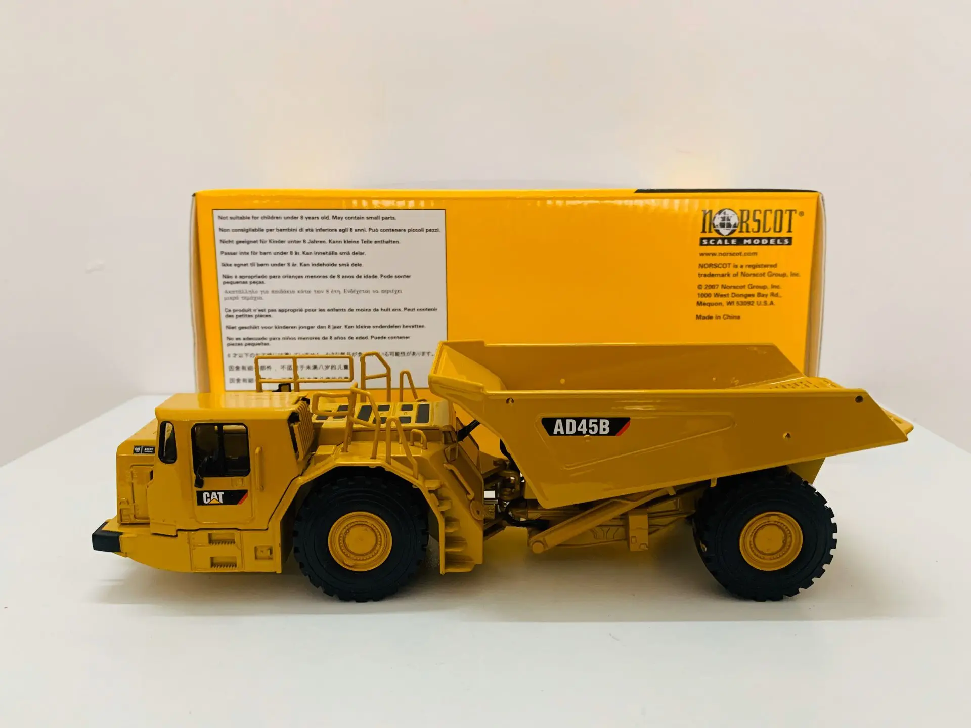 AD45B Camion articolato sotterraneo Scala 1:50 DieCast Modello 55191 Nuova scatola