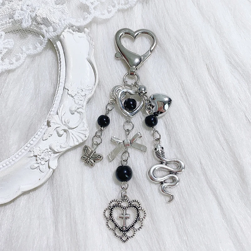 Y2K Punk Heart Bow Pendant Keychain Personality Sweet Cool Beaded Keyring Fashion Bag Charms Key Holder Gifts