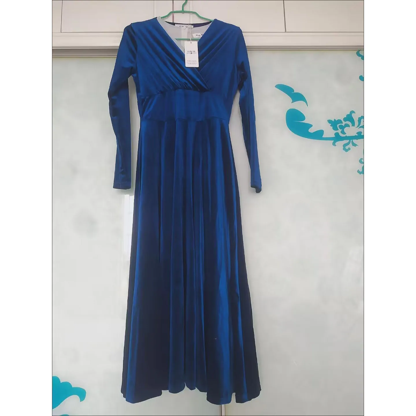 High End Temperament Golden Velvet Dress Spring Autumn V-Neck Long Sleeve Mother A-Line Dresses Women Large Size Velour Vestidos