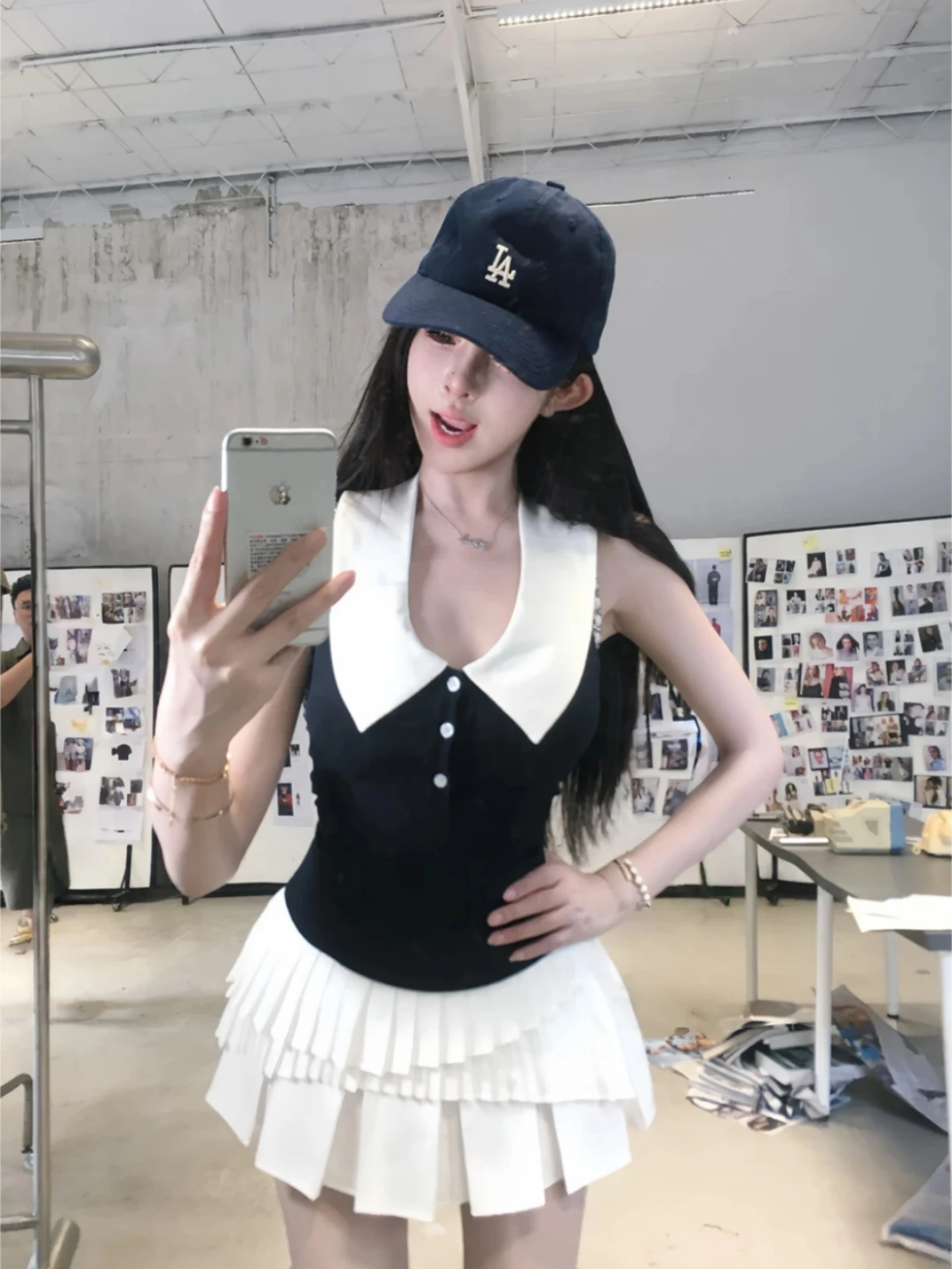 

Sweet College Style Two-Piece Set Summer Slimming Color Block Sleeveless Top Skirt for Women Fashionable Casual Outfit