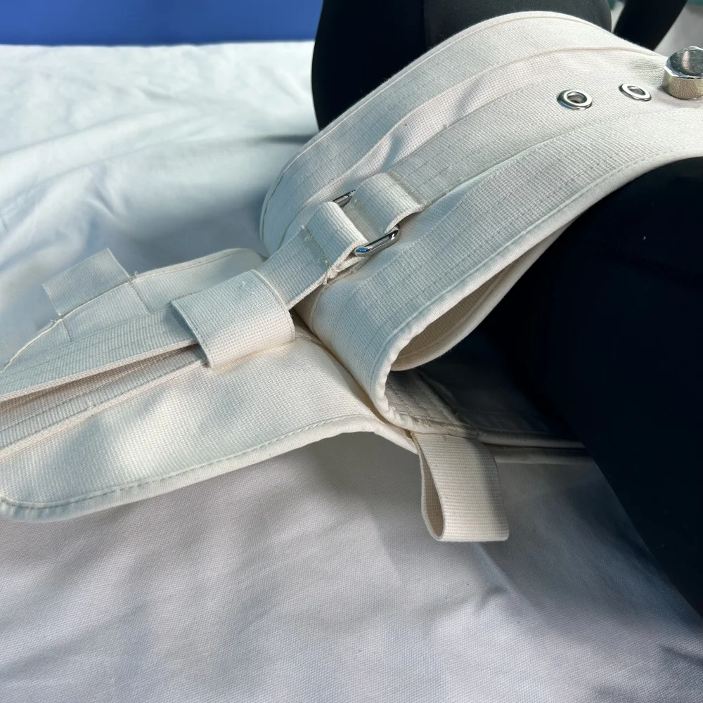 Medical Waist Belly Restraint Belt Fixed on Bed Patient Restraints With Magnetic Lock System