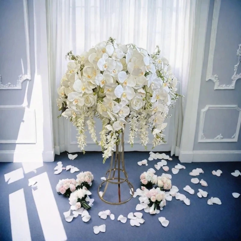 

Искусственная композиция из шелковых цветов: красные розы в форме шара, украшение для свадебного стола, центральный элемент для свадьбы и домашнего декора