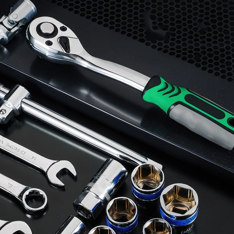 Professional 24/72 Tooth Ratchet Wrench Set with Sockets & Bits， Extension Rod for Precise Car Repair & Home Use