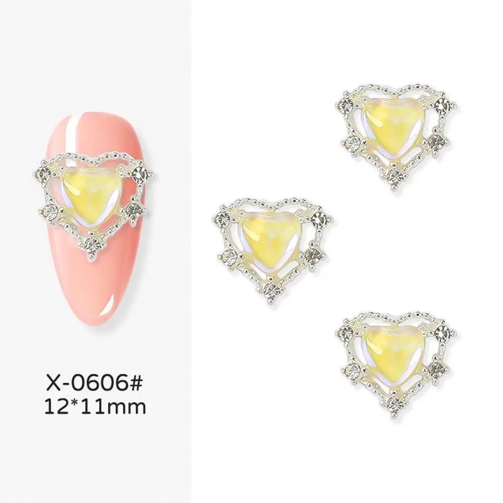 القلب مسمار زخرفة سبيكة مانيكير اكسسوارات القلب مسمار الراين مجوهرات أظافر أرنب مسمار زينة ثلاثية الأبعاد مسمار الفن التدريبات