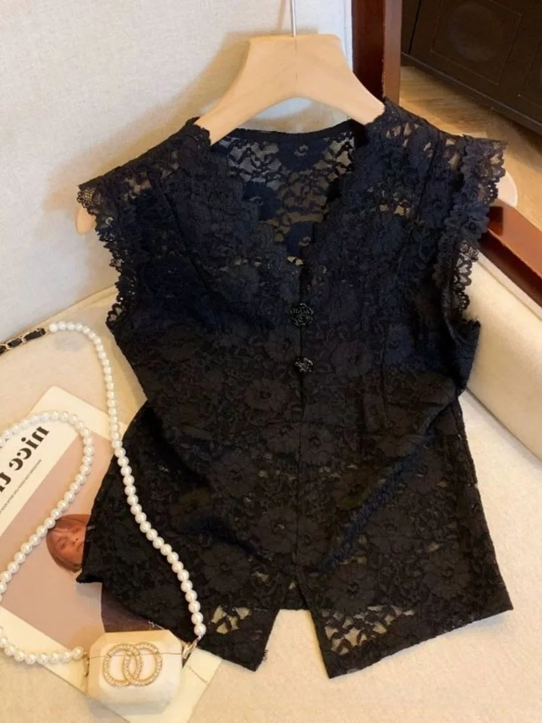 Designers Lace V-neck Sleeveless Vest Women's plus Size Outerwear Casual Style Splicing Element Thin Material Daily Use