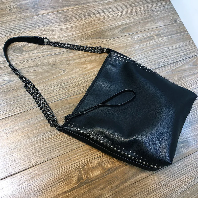 

High Quality Black Pu Leather Bucket Bag Rock Style Women's Punk Rivet Shoulder Bag Large Capacity OL Commuter Messenger Bag