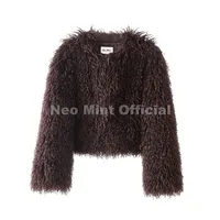 Cropped Faux Mongolia Sheep Fur Coat 12 Neo Mint Chic Street Girls Round Neck Faux Mongolia Sheep Fur Coat Women 2025 Winter Fluffy Warm Fur Jacket Cropped Outerwear 6