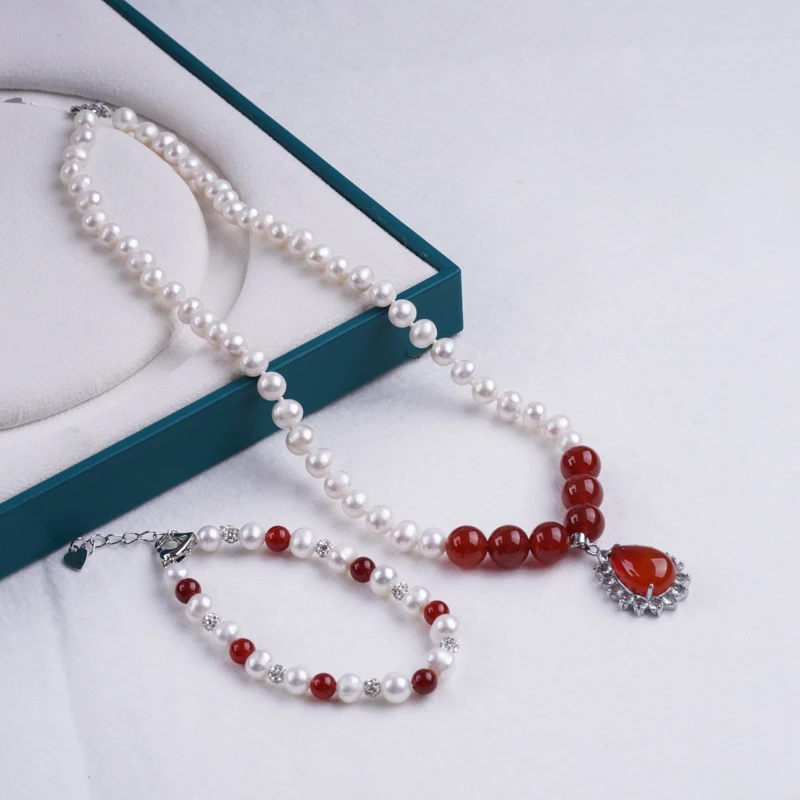Real Necklace And Bracelet , Mother-Of-Pearl , Chrysoprase Pendant Jewelry Set, String Chain