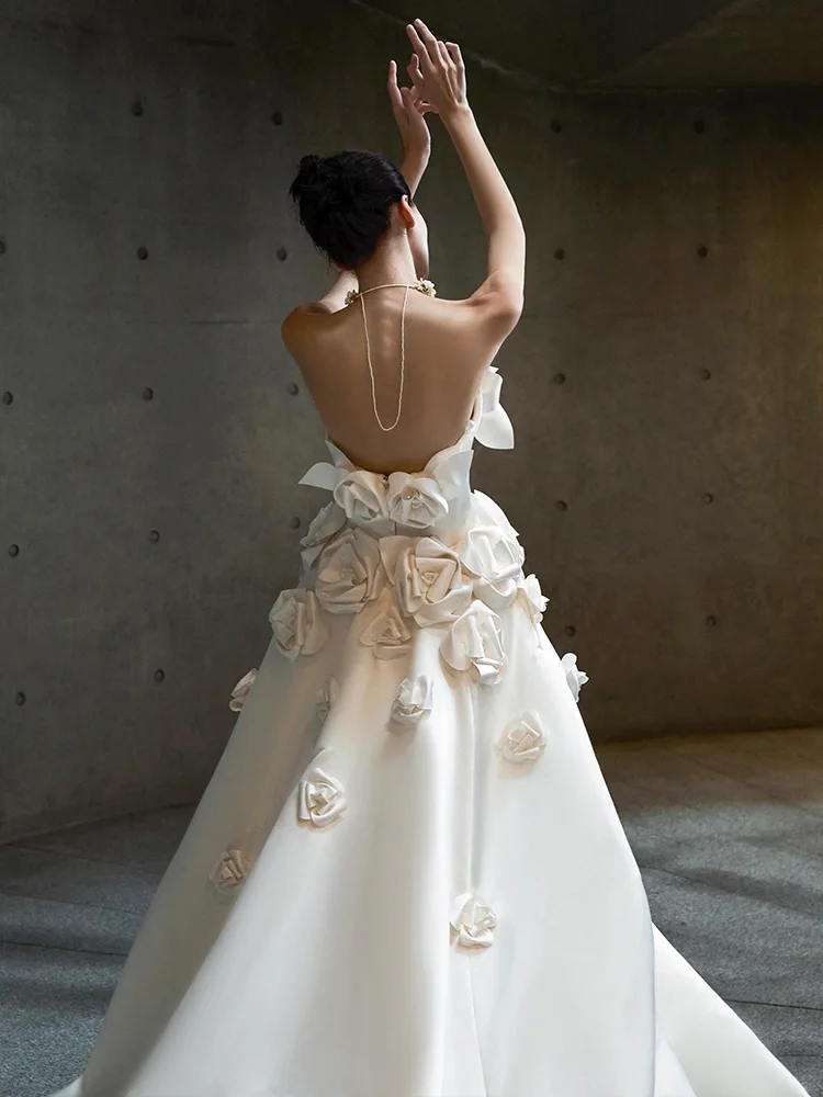 French Satin Tube Top Advanced Texture Trip Shoot Light Niche Wedding Dress Bride Small 2025 New Evening Women