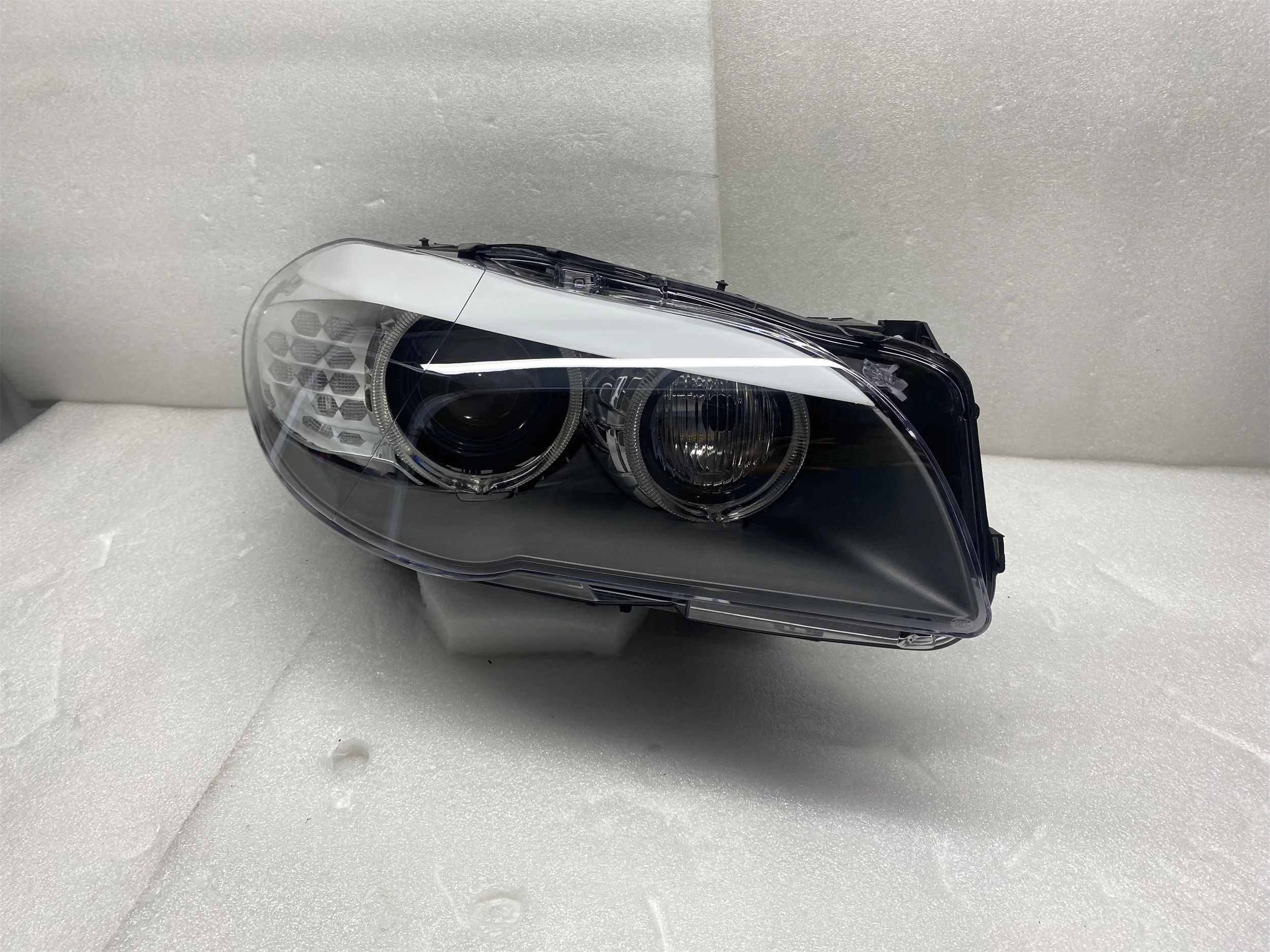 Original high-quality headlights 11-13 suitable for BMW 5 series F10 F11 hernia headlights with adaptive AFS function headlights