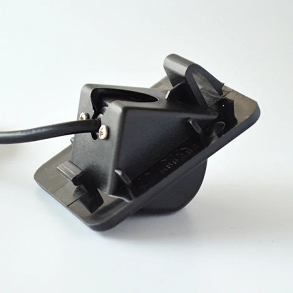 HD Reverse Rear View Backup Camera License Plate Light Mount CVBS  Assist System Parking Safety Night vision For Kia K3 K3S