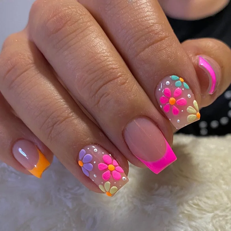 Prego falso francês rosa com cola de geléia, unhas falsas quadradas curtas, design de flores de brilho, pressione unhas, pontas de unhas de cobertura completa, 24pcs