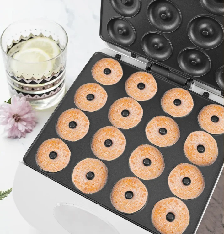 Wholesale snack machines 16 Holes Mini Electric Round Donut Waffle Maker round sandwich maker customized waffle maker