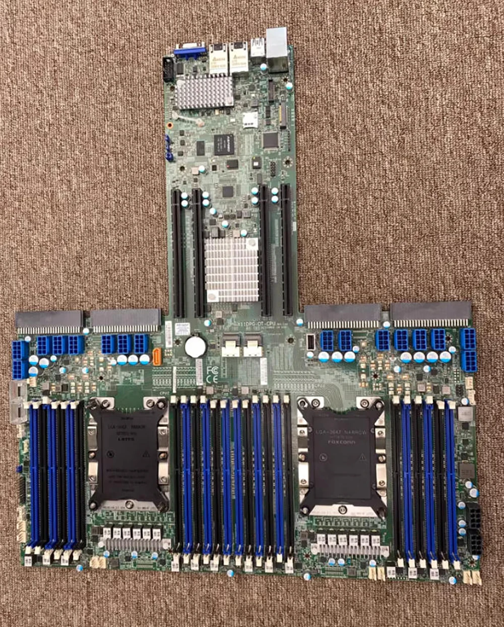 

Серверная материнская плата X11DPG-OT-CPU