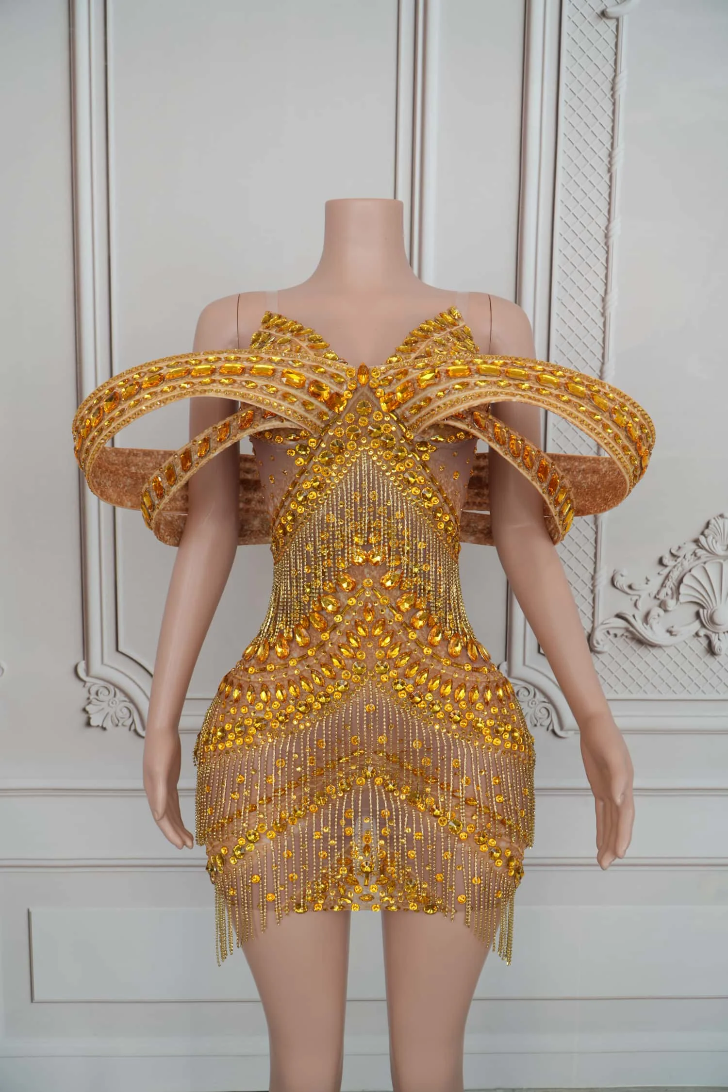 Minivestido de noche con cristales brillantes para mujer, diseño especial de lujo, Sexy, borla ajustada de alta calidad, traje de fiesta para celebración Midiexiang