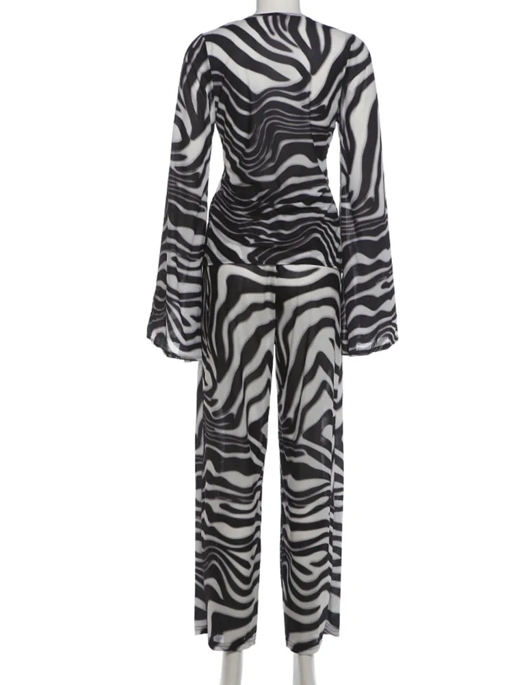 Weird Puss Stripe Patchwork 2-teiliges Set für Damen, Oberteil mit Schnürung, offenem Kragen, langen Ärmeln und Oversize-Schnitt + lange Hose mit Kordelzug – Detail 5