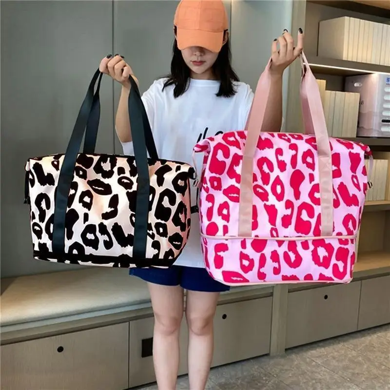 Bolsa de viaje con patrón de vaca para mujer, bolso de gran capacidad, separación seca y húmeda, bolsa de equipaje de Fitness de ocio, bolsa de almacenamiento ligera