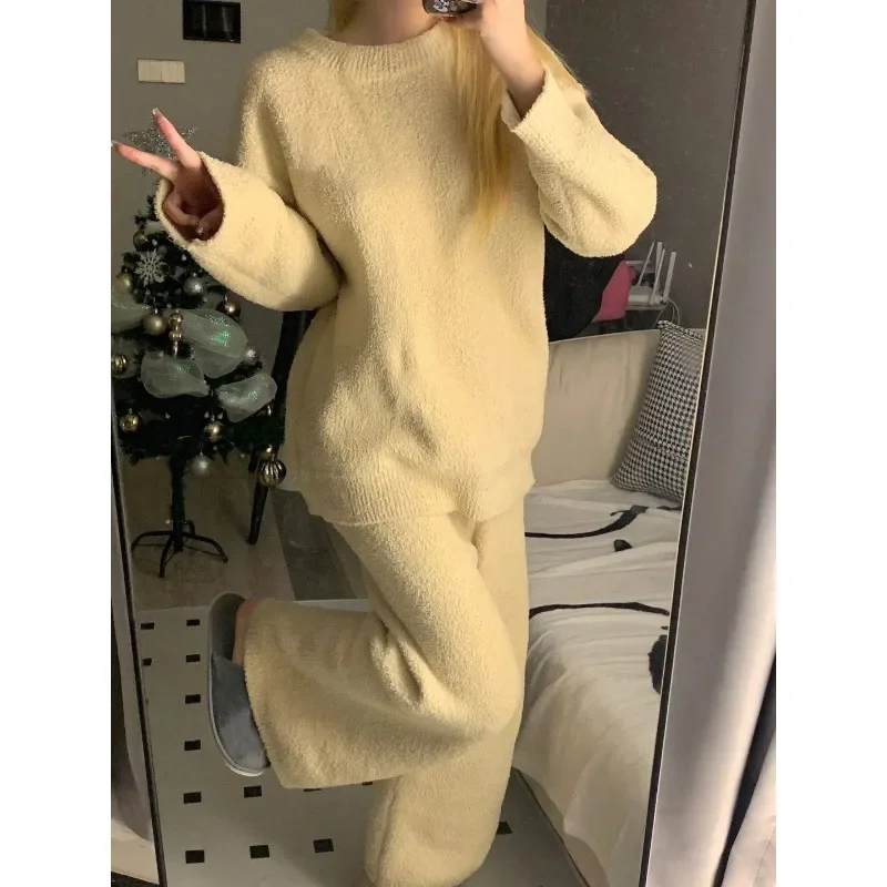 Wintertime New Style Thickening Type Half Pile Home Dress Set Can Be Worn Outside Warm Soft Maiden Advanced Knit Pajamas Women's