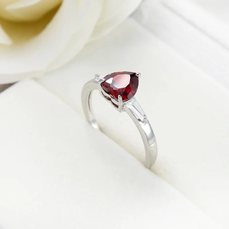 HUATIWOCY Classic Heart Shape Ruby Zircon Finger Ring 925 Silver Jewelry for Women Wedding Engagement Party Gift Accessories