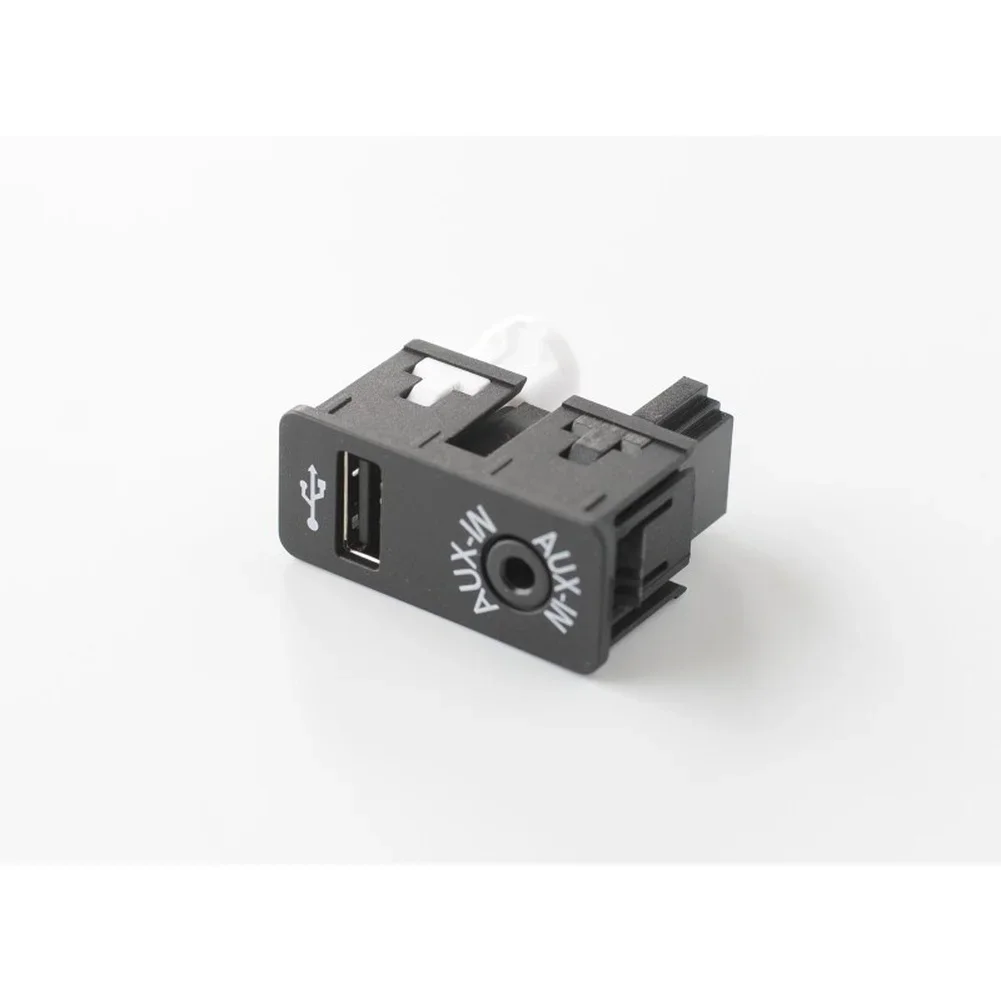 Aux Usb Charging Socket For Car Accessory Bundle Center Console Charger Car USB Charging Port ABS Plastic Housing