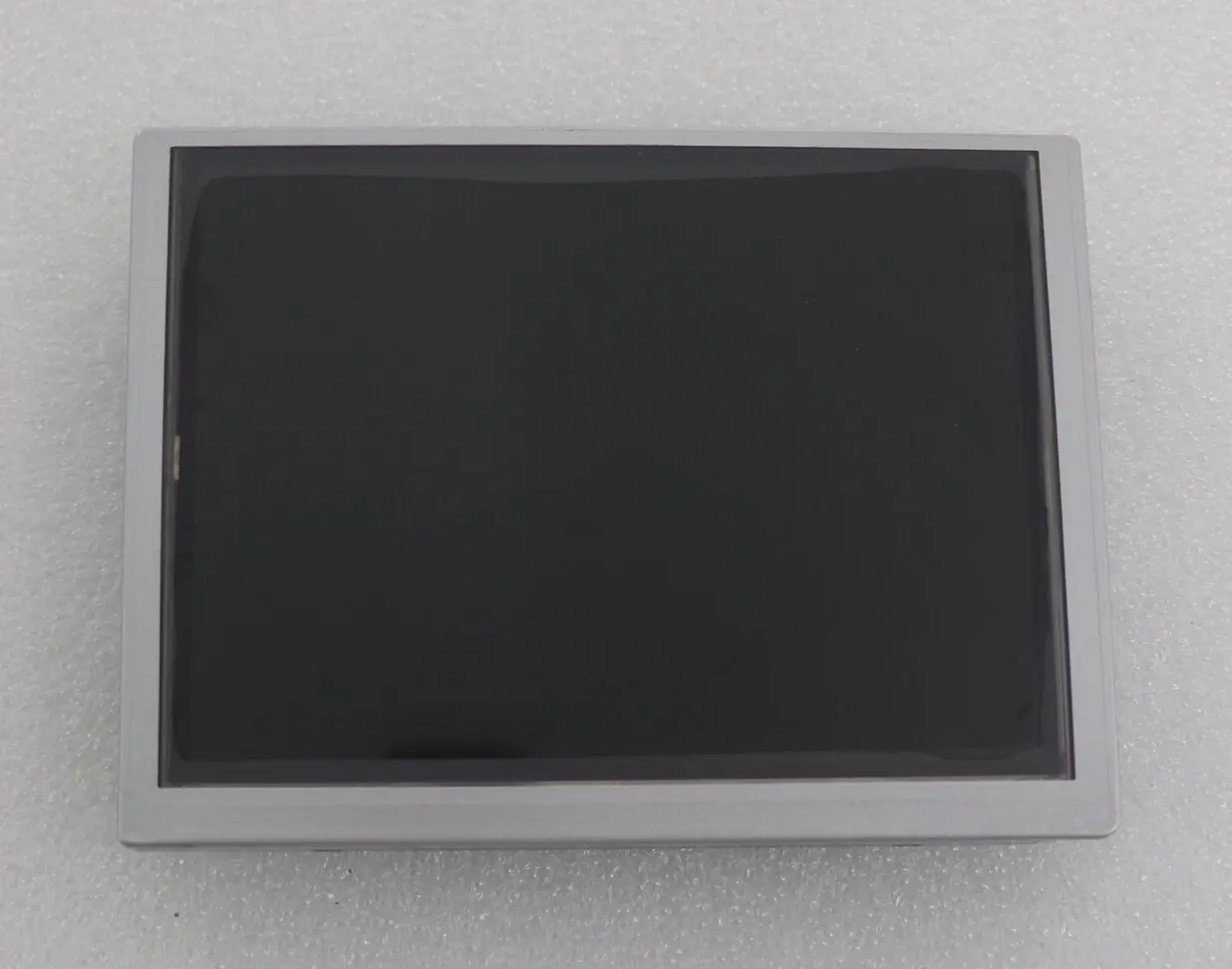 

LQ050Q5DR01 LQ050Q5DR01R 5.0inch 320*240 LCD Display Screen Zhiyan supply