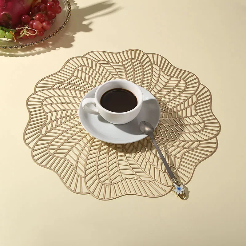 1pc Round Placemat Restaurant Leaf Wheat Ears Weave Pattern Table Mat PVC Hollow Meal Pad Festival Coffee Dining Table Decor Mat