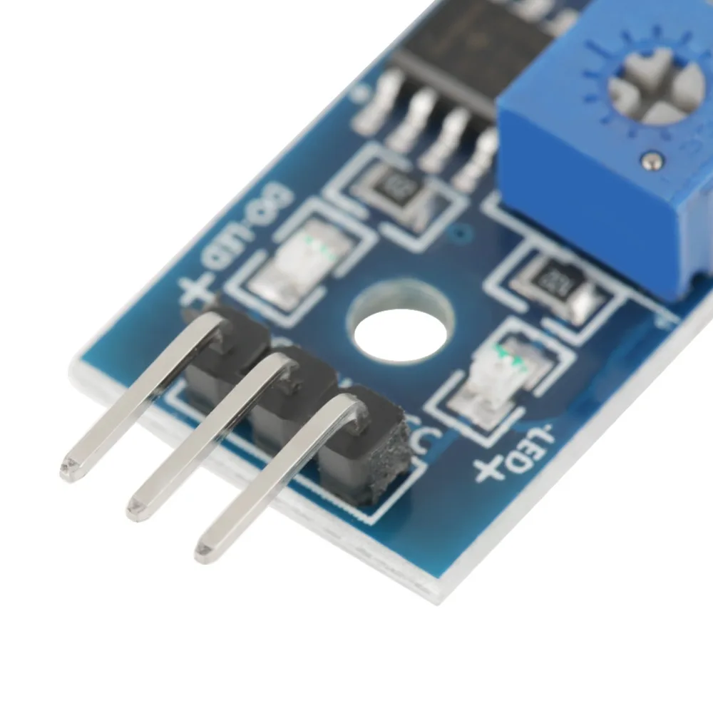 

5 шт. 3,3 В-5 В модуль датчика пожара 3-контактный ИК-датчик широкого напряжения обнаружения температуры цифровой выход детектор пожара