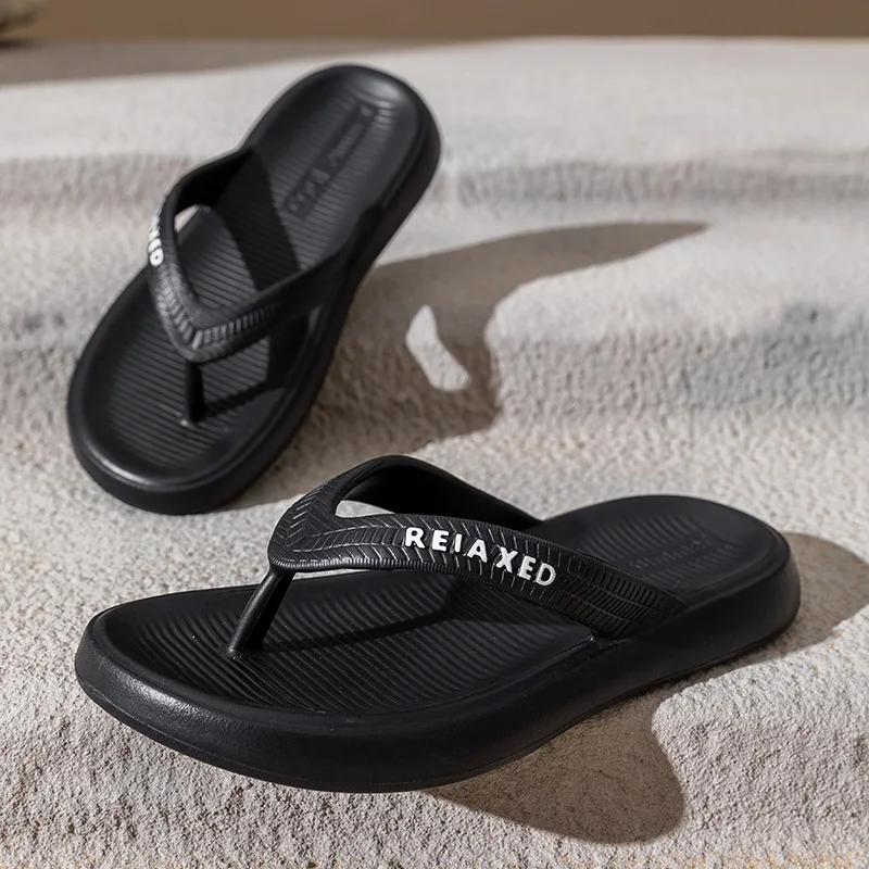 Men's Flip Flops Classic Solid Color Thick Soft Sole Non-slip Versatile Design for Any Casual Look Outdoor Couple Slippers