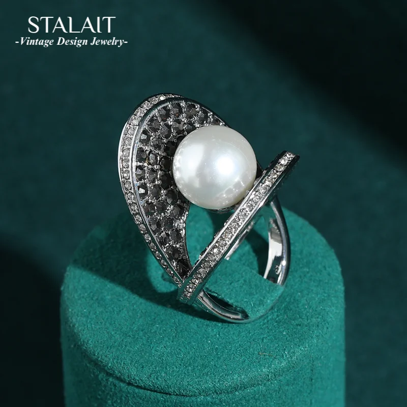 

Vintage Pearl Ring Freshwater For Woman Silver Color Rhinestone Clam Shell Trends 2025 Jewelry Accessories Christmas Gift New