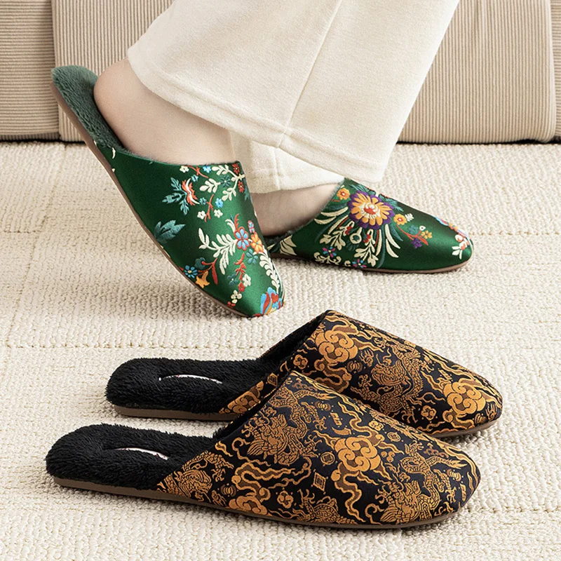 Autumn and winter new Chinese-style plush slippers men\'s home  embroidered slippers embroidered Beef tendon sole women\'s shoes