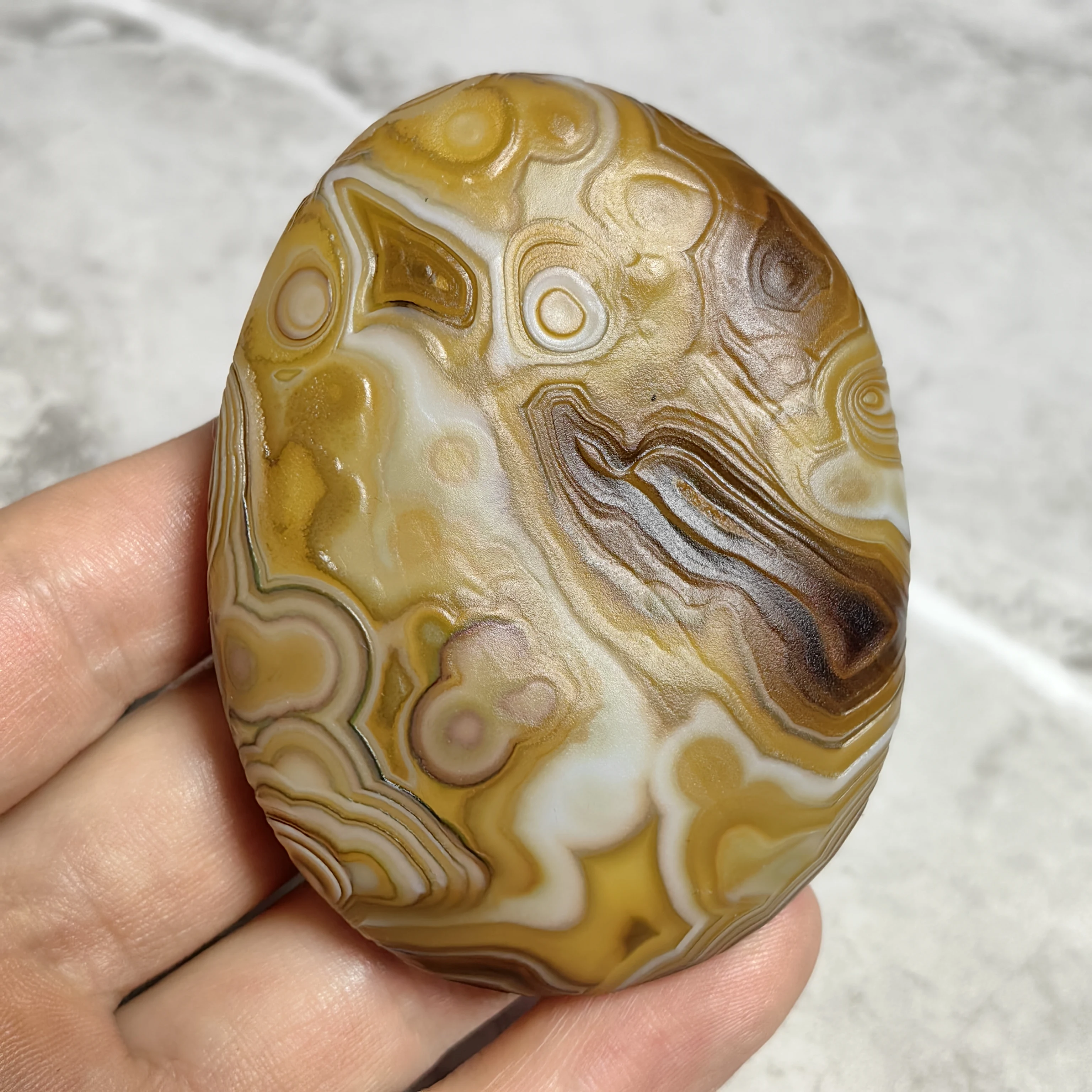 Natural Gobi Divine Eye Agate with Texture, Palm Stones for Stress Relief Spiritual Defense & Against Negative Home Desk Decor