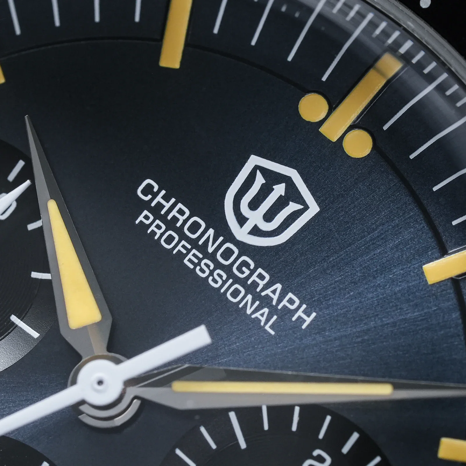 Watchdives WD1863 39mm Quartz Chronograph Sapphire Crystal 10Bar