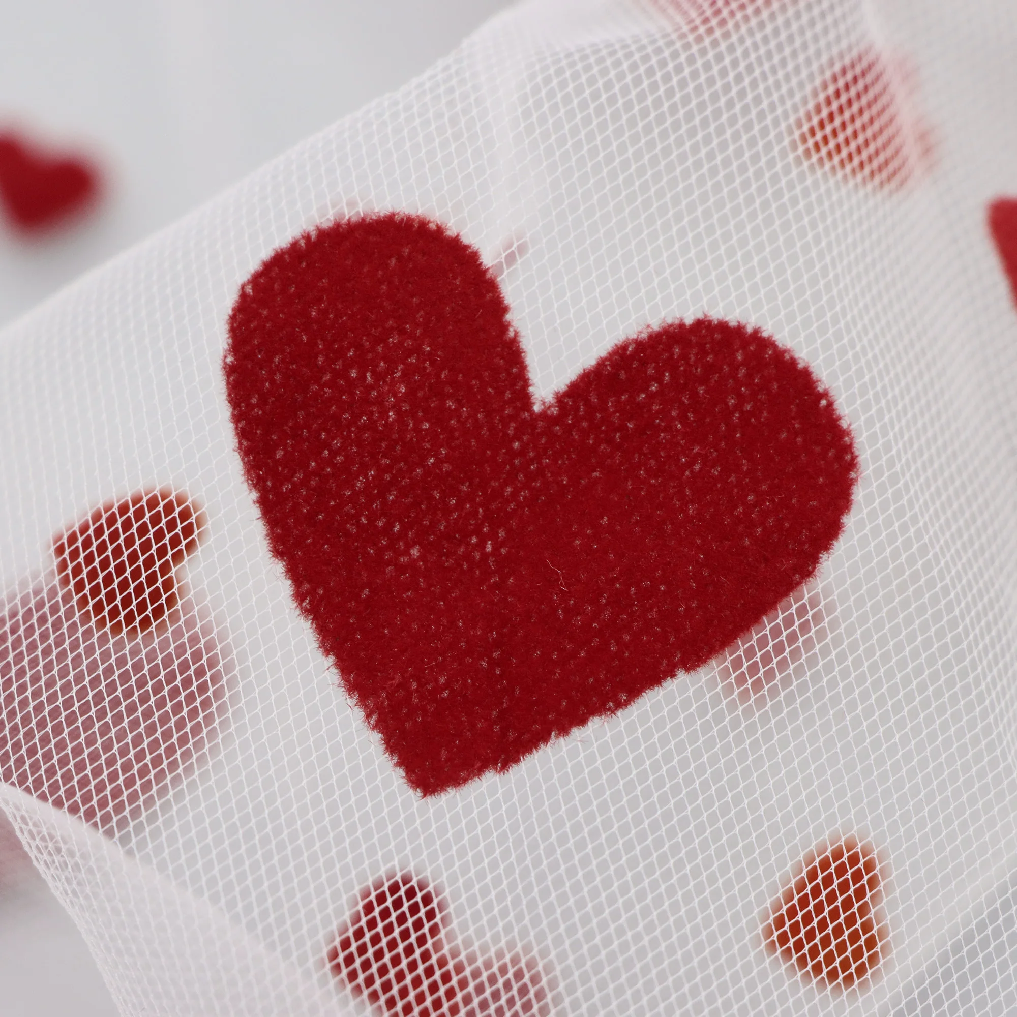 قطعة واحدة مقطوعة مسبقًا 62.9 × 19.68 بوصة قماش شبكي من التول المخملي على الوجهين